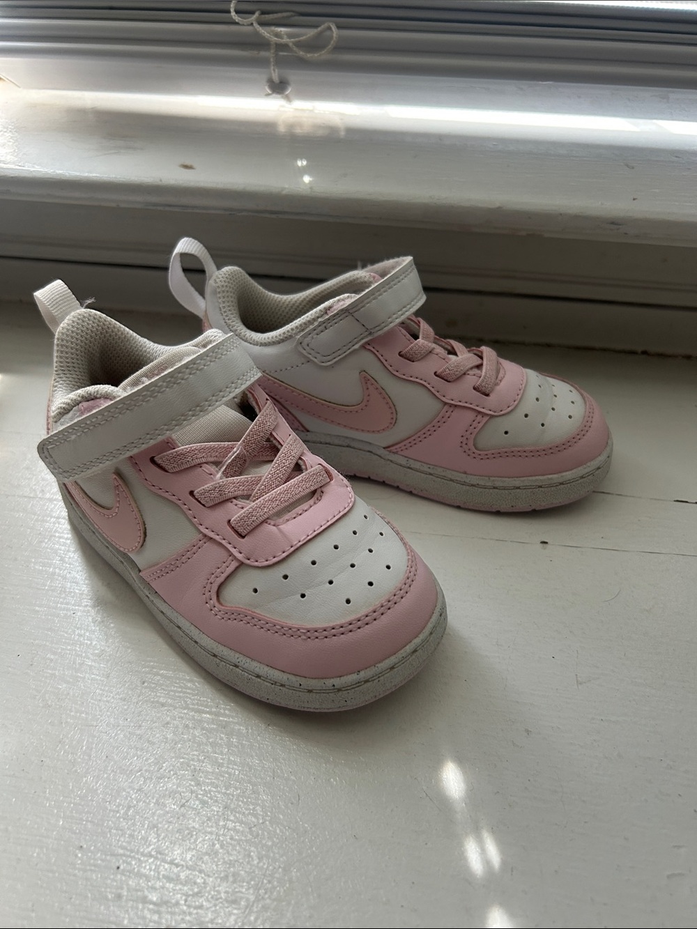 Nike force 1 Pink and White Sneakers